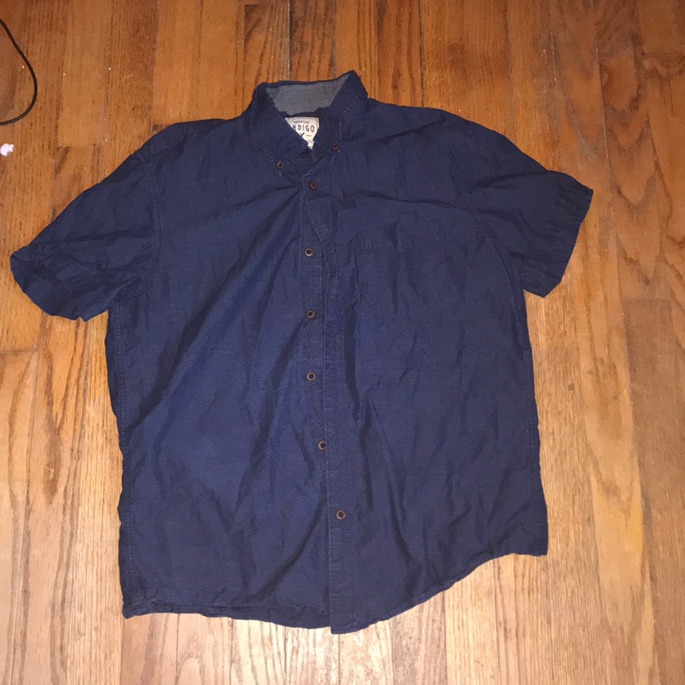 American eagle button down short sleeve shirt